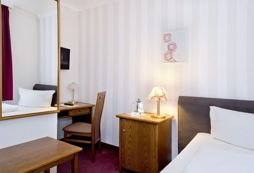 Otel Schwarzer Bär Jena