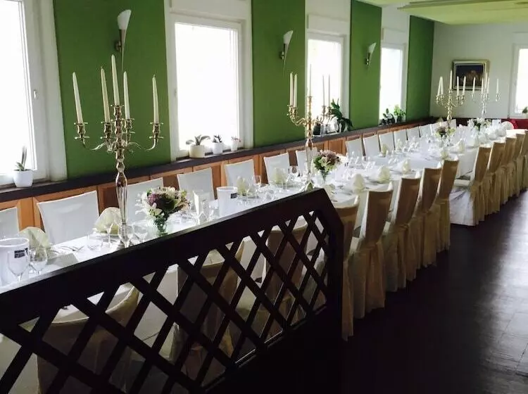 فندق Vater Rhein