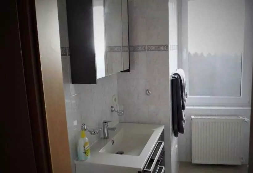 בית מלון כפרי Zum Valwiger Herrenberg