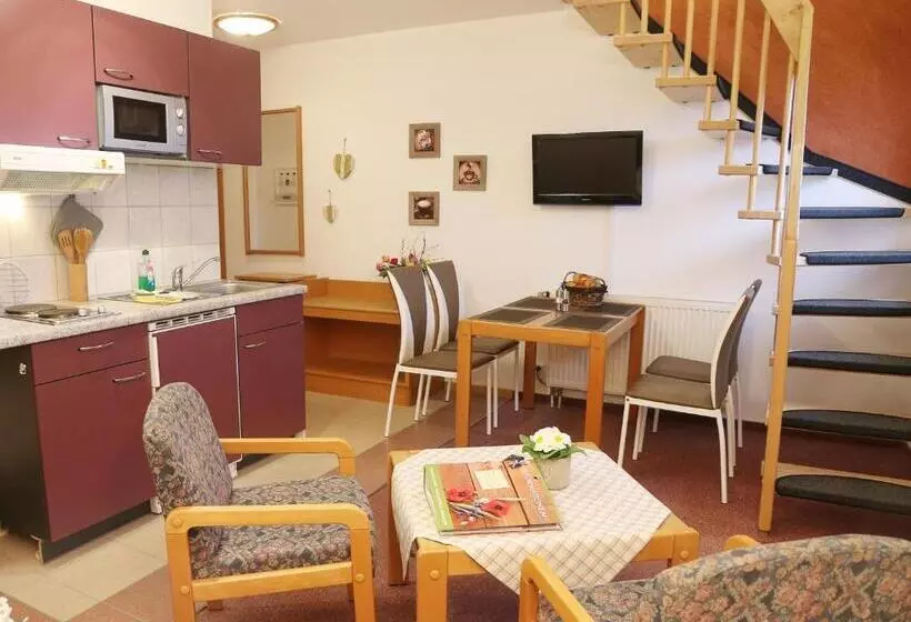 Landhotel & Reiterhof Schumann