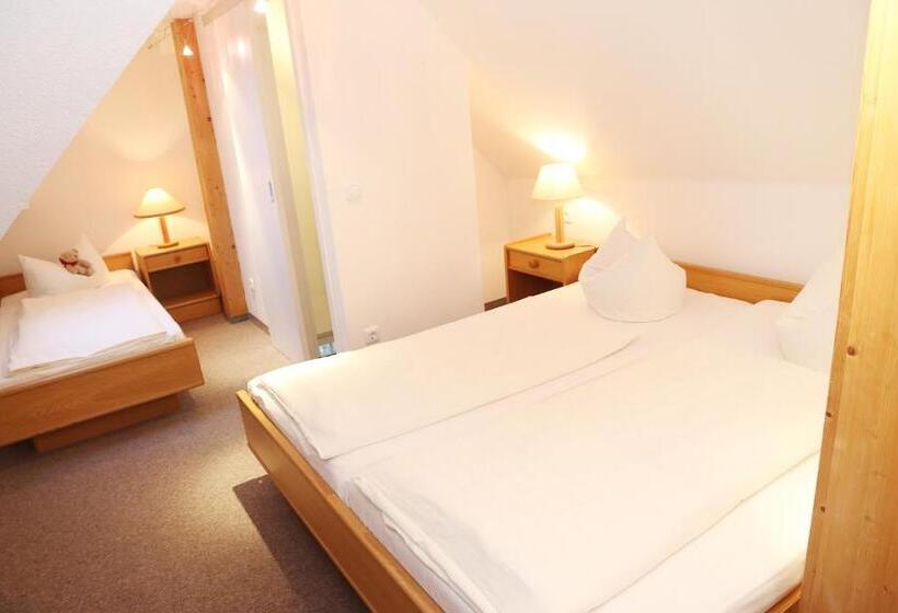 Landhotel & Reiterhof Schumann