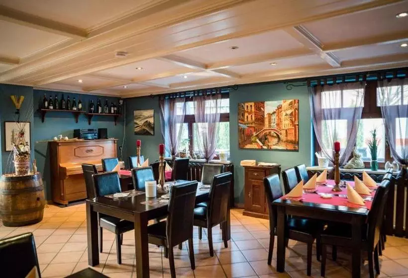 Отель Sachsenhof