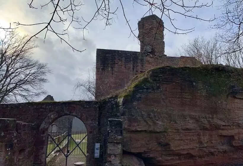 ホテル & Restaurant Burgschänke