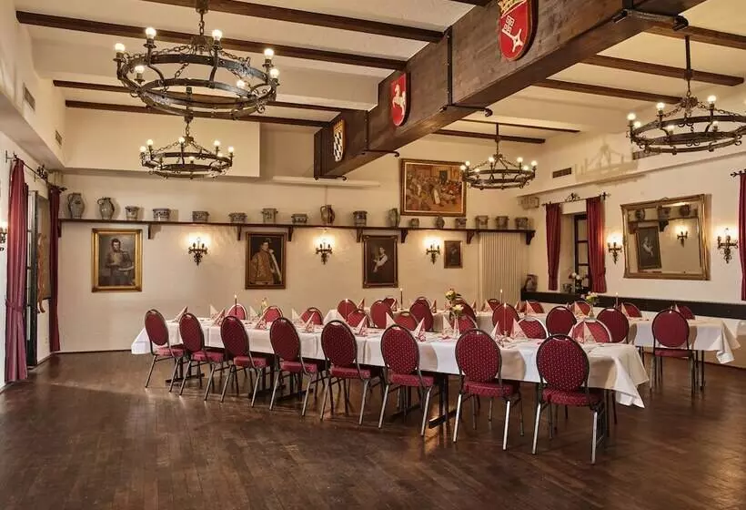 ホテル & Restaurant Burgschänke