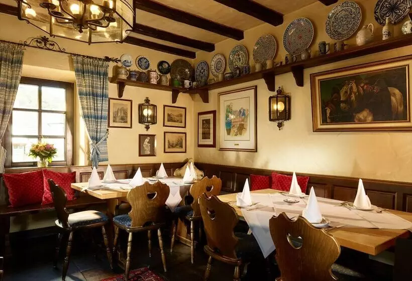 ホテル & Restaurant Burgschänke