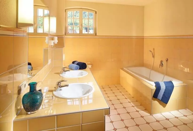 ホテル & Restaurant Burgschänke