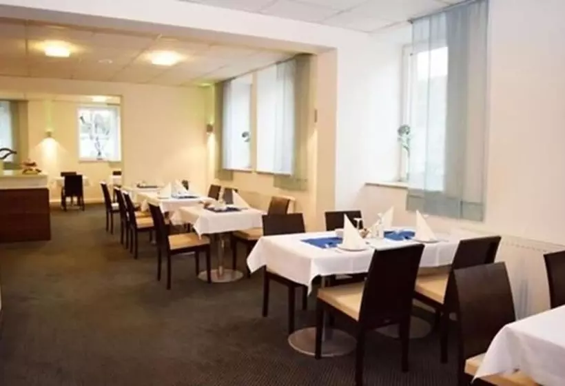 Отель City Oase Lb