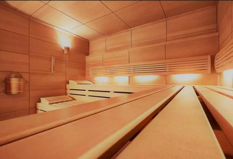 Отель City Oase Lb