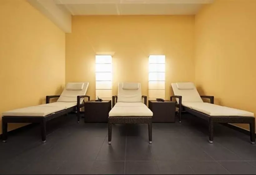 Отель City Oase Lb