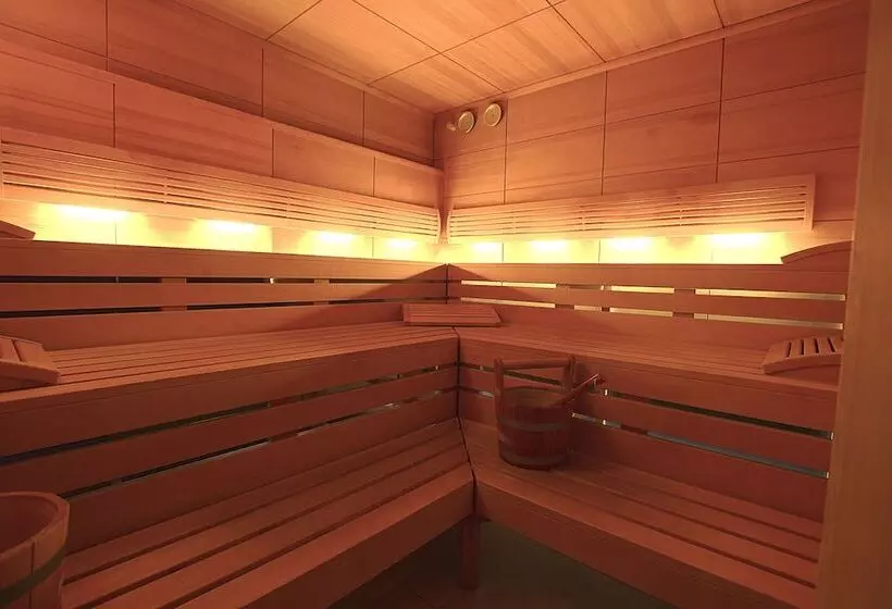 Отель City Oase Lb