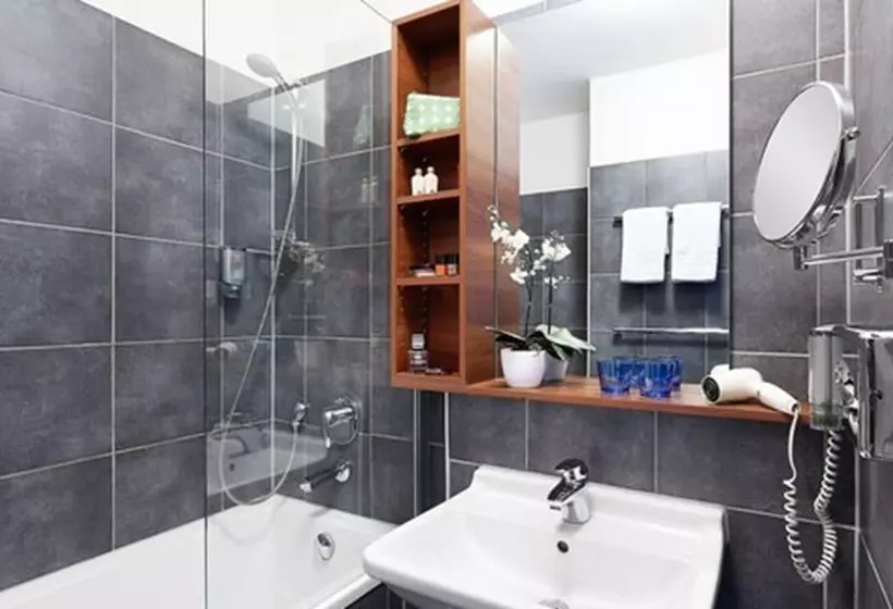 Отель City Oase Lb