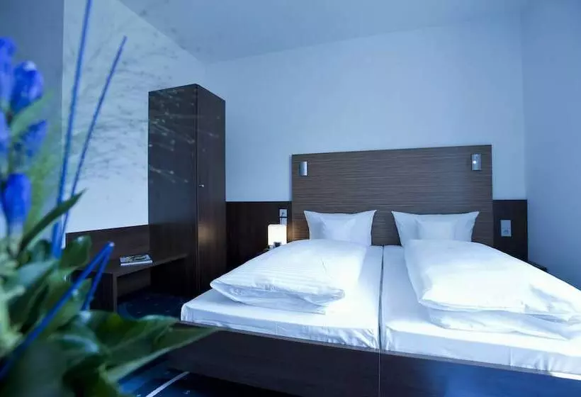 Отель City Oase Lb