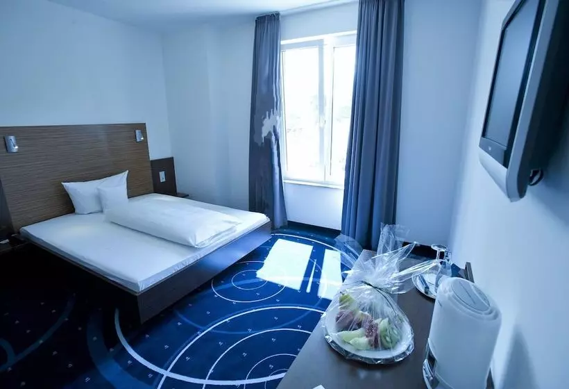 Отель City Oase Lb