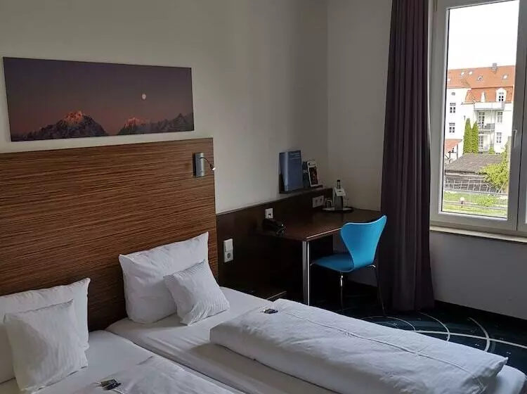 Отель City Oase Lb