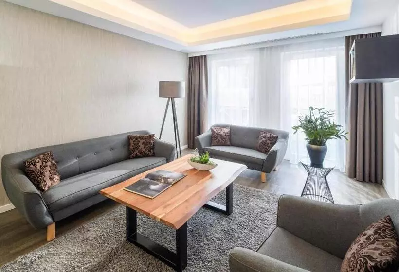 Отель Newton Ludwigshafen