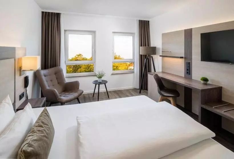 Отель Newton Ludwigshafen