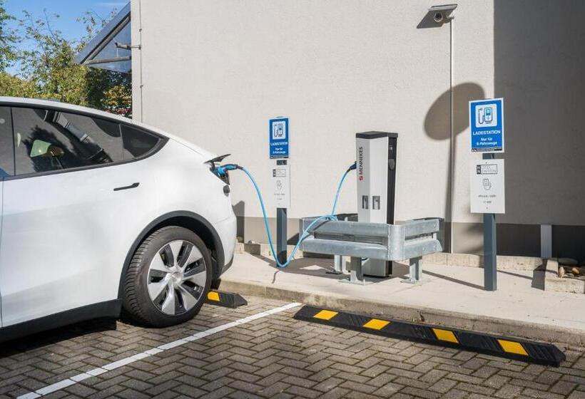 Отель Newton Ludwigshafen