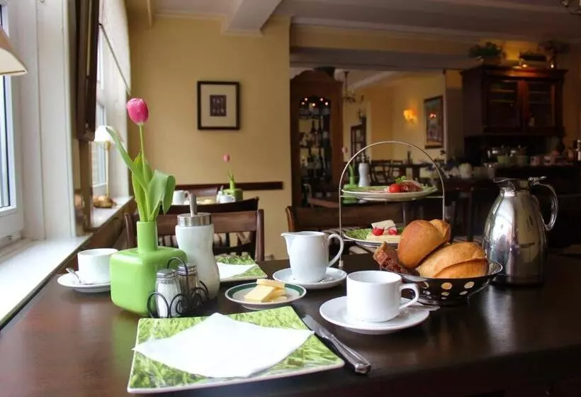 فندق Garni Zur Linde