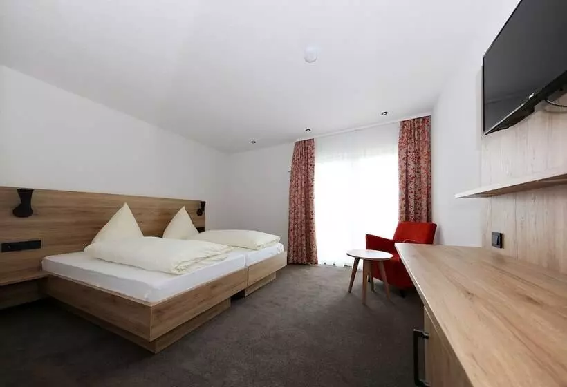 בית מלון כפרי Linde Pfalz