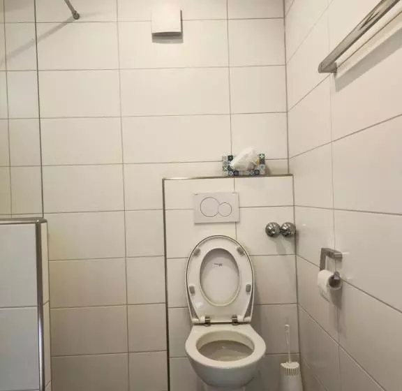 호텔 Lowen By Mastiff