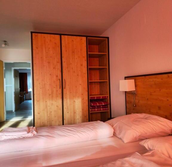 فندق Lowen By Mastiff