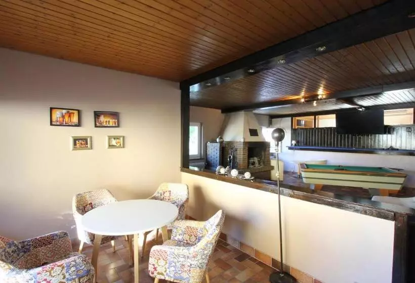 호텔 Lowen By Mastiff