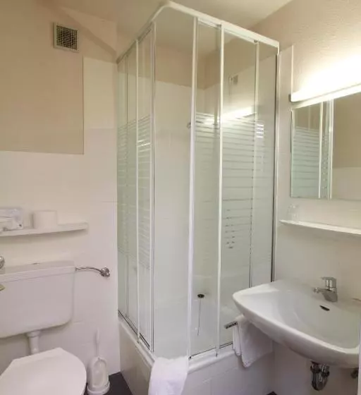 호텔 Lowen By Mastiff