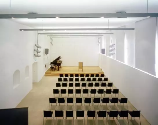 Отель Michaeliskloster Tagungsstaette