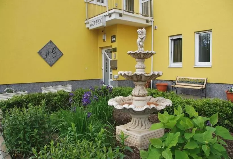 فندق & Restaurant Garda