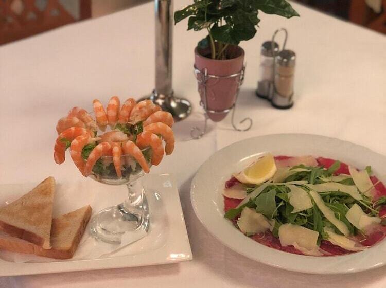 호텔 & Restaurant Garda