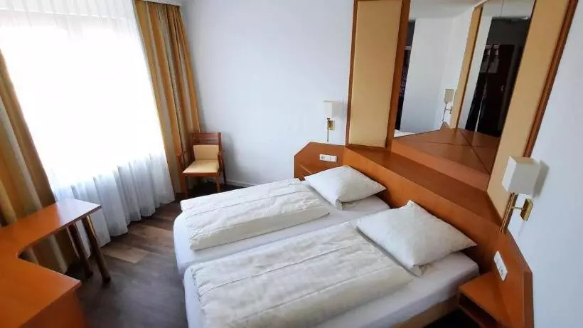 Отель Ruthmann Rheinblick Garni