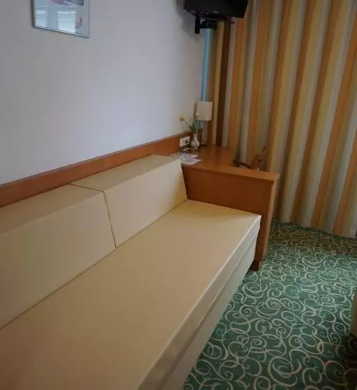 Отель Ruthmann Rheinblick Garni