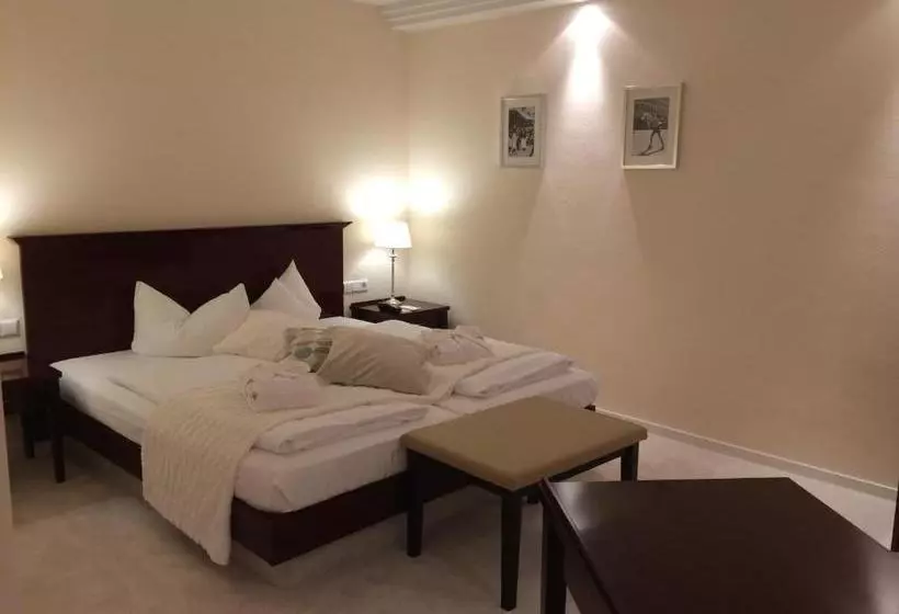 Отель Stadt Tubingen