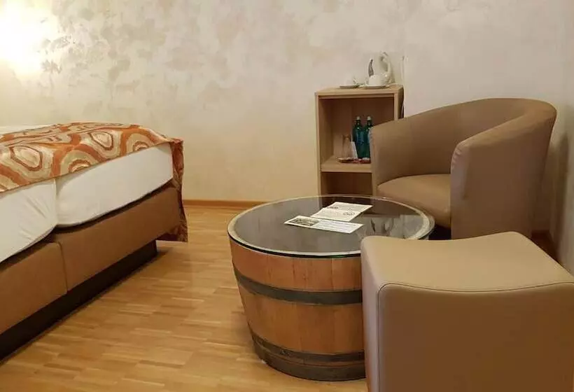 בית מלון כפרי Zum Anker Thulls Restaurant