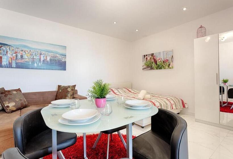 Beach Villa Bozikovic