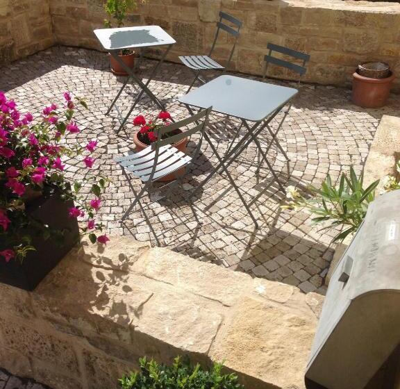 مبيت وإفطار Achtzimmer