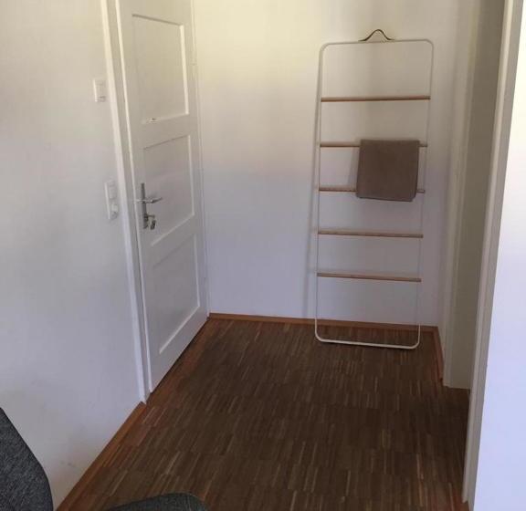 مبيت وإفطار Achtzimmer