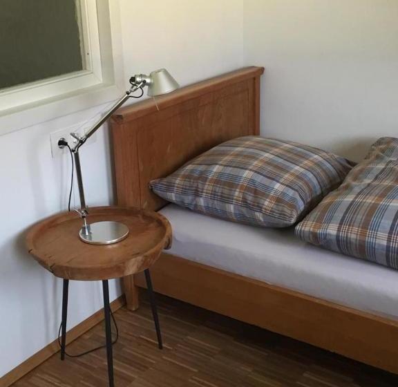 مبيت وإفطار Achtzimmer