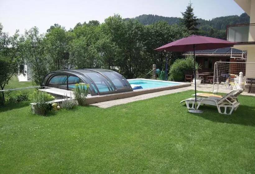 ベッドアンドブレックファースト Pension Nocksteinblick