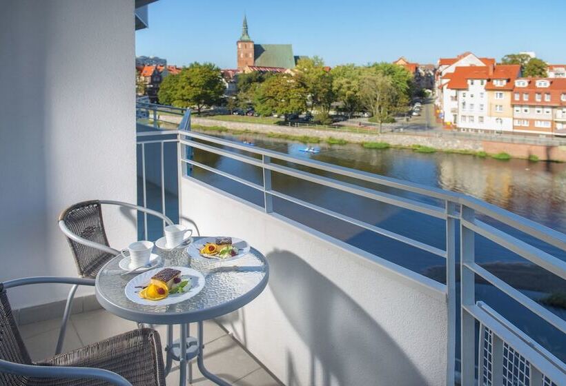 בית מלון כפרי Apartamenty Nad Parsętą Szpitalna 7