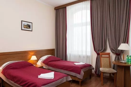 בית מלון כפרי Arkadia Walbrzych