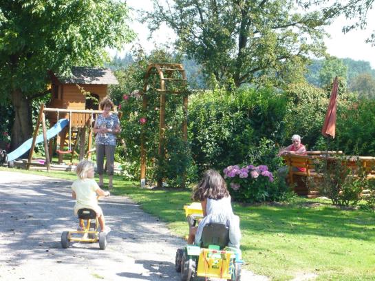 Familienbauernhof Strassbauer