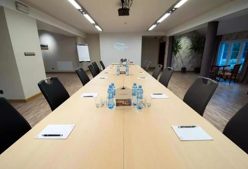 هتل Biathlon Sport & Spa