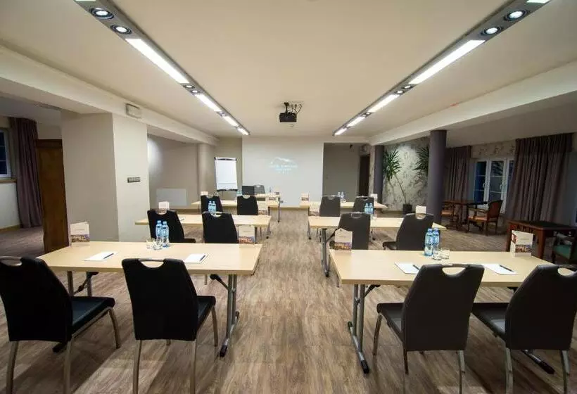 هتل Biathlon Sport & Spa