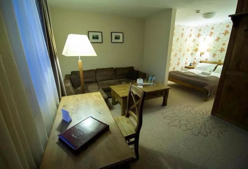 هتل Biathlon Sport & Spa