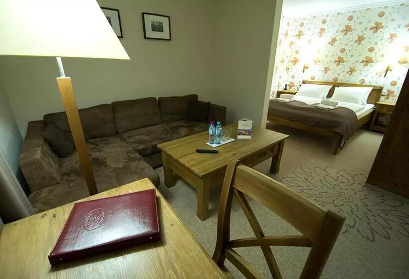 هتل Biathlon Sport & Spa