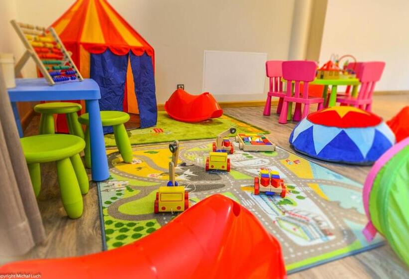 فندق Biathlon Sport & Spa