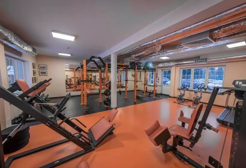 هتل Biathlon Sport & Spa