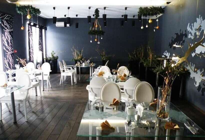 호텔 Black & White