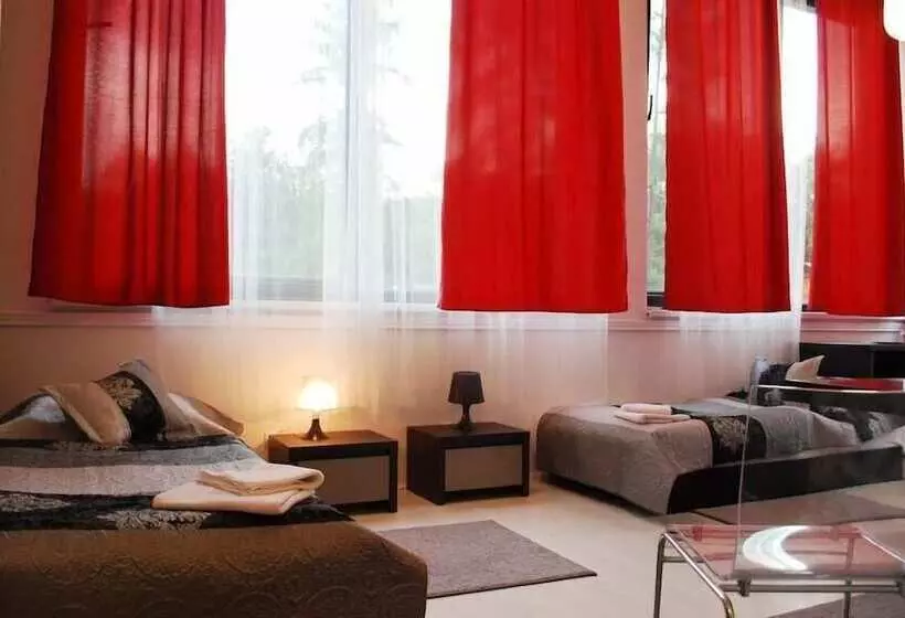 فندق Black & White